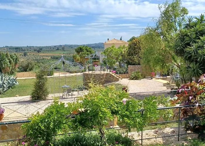 Prázdninový dům Hannas Paradise - Hanna Skafidia